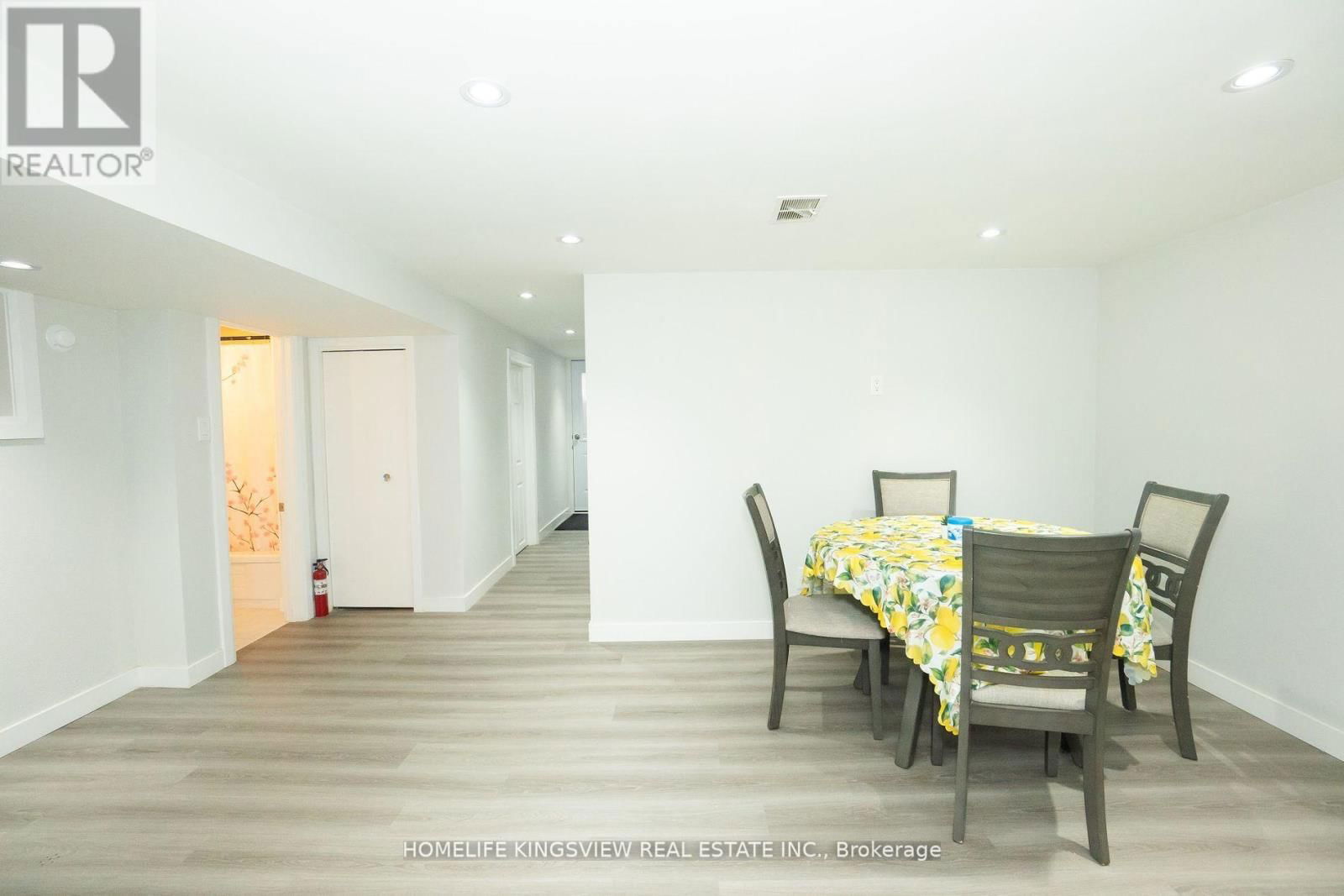 3 CRENDON DRIVE Image 31