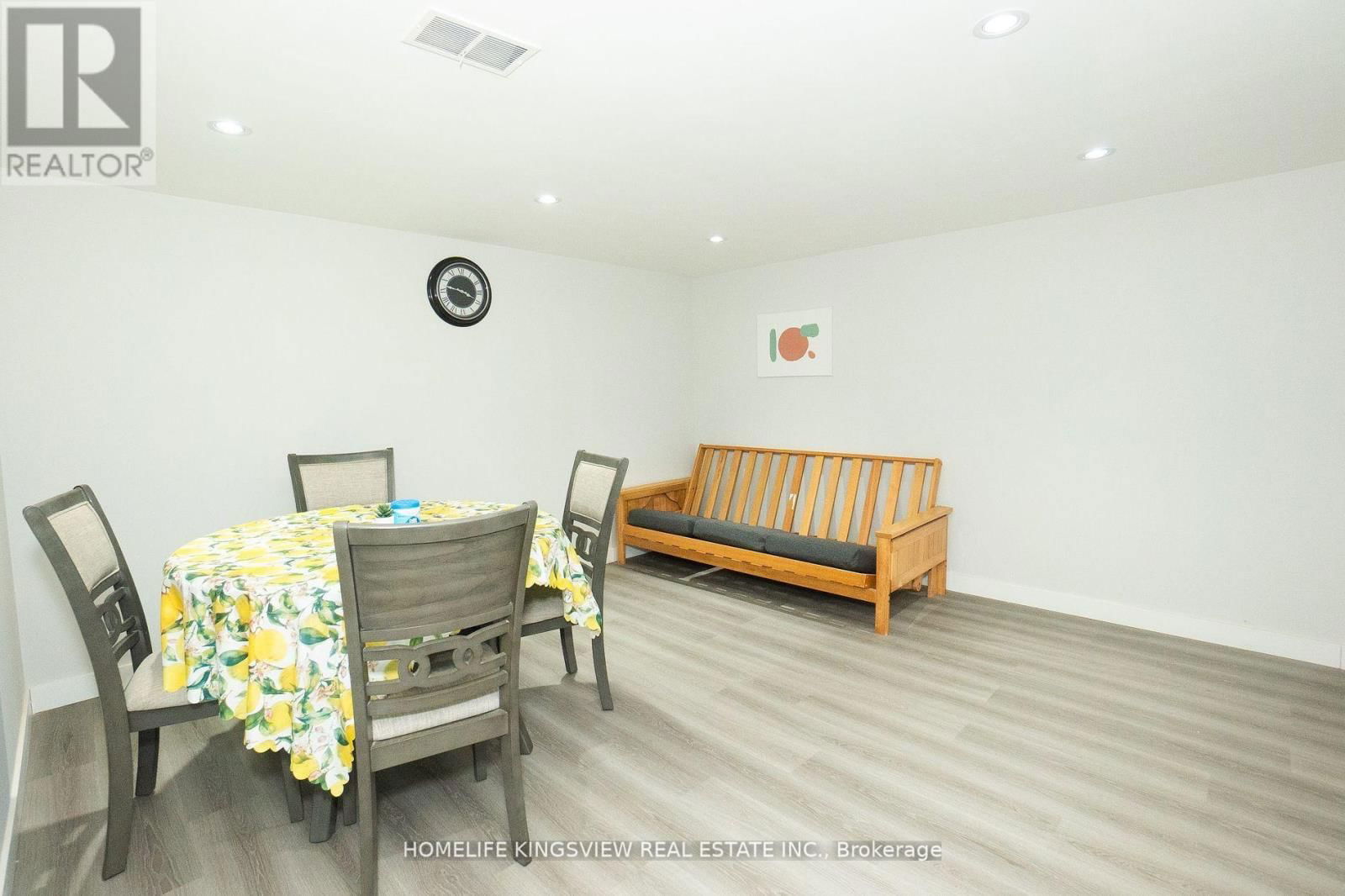 3 CRENDON DRIVE Image 32