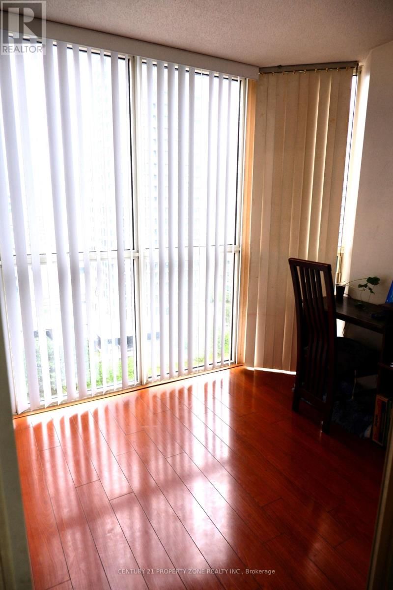 1410 - 285 ENFIELD PLACE Image 17