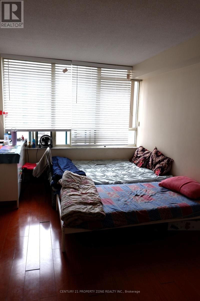 1410 - 285 ENFIELD PLACE Image 21