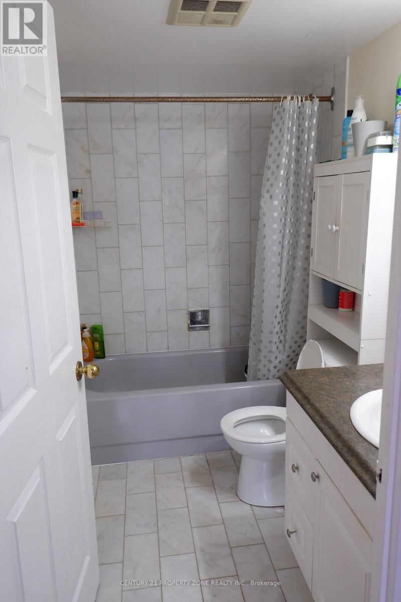 1410 - 285 ENFIELD PLACE Image 22