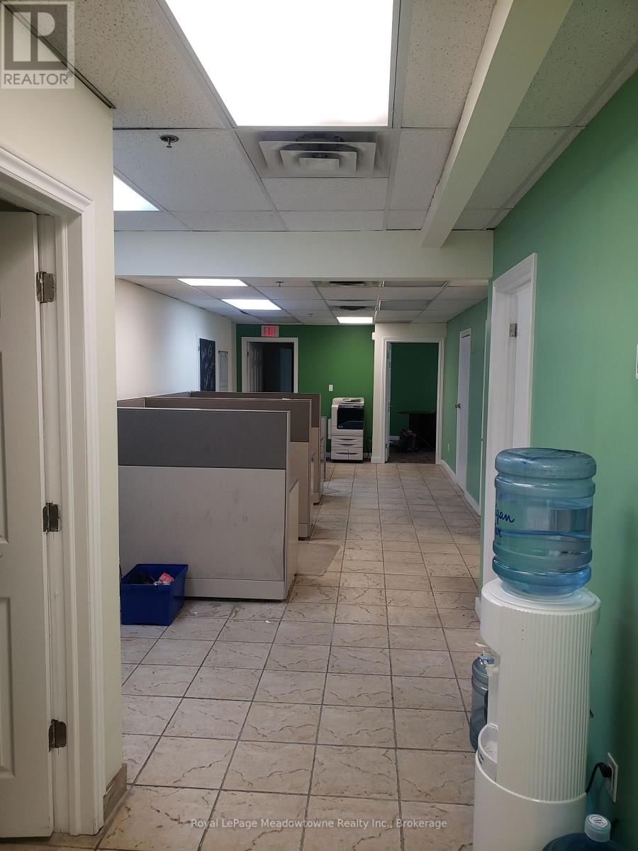 315 STEELES AVENUE EAST Image 5