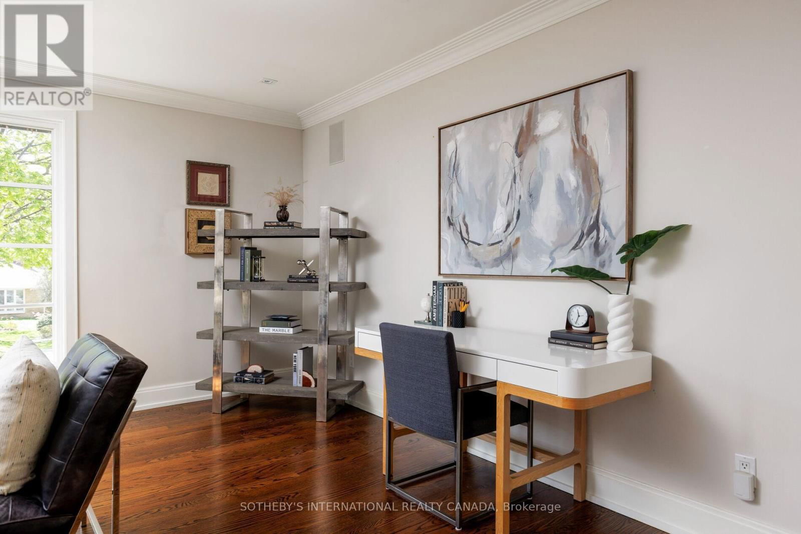 14 PLUMBSTEAD COURT Image 13