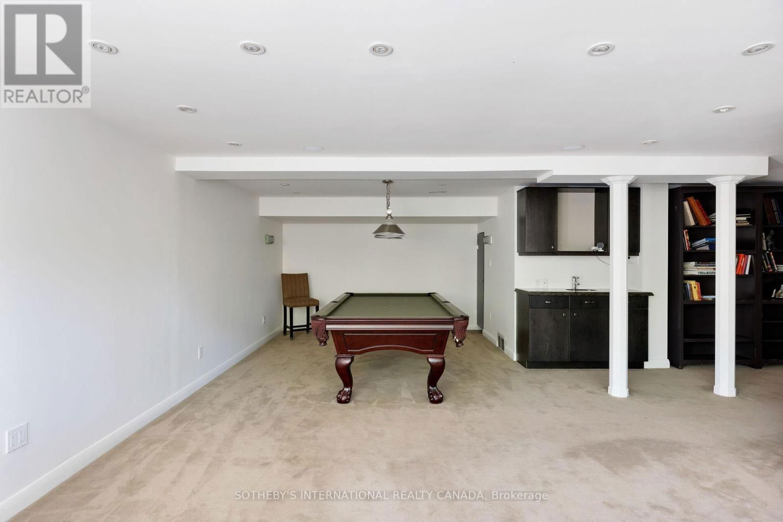 14 PLUMBSTEAD COURT Image 37