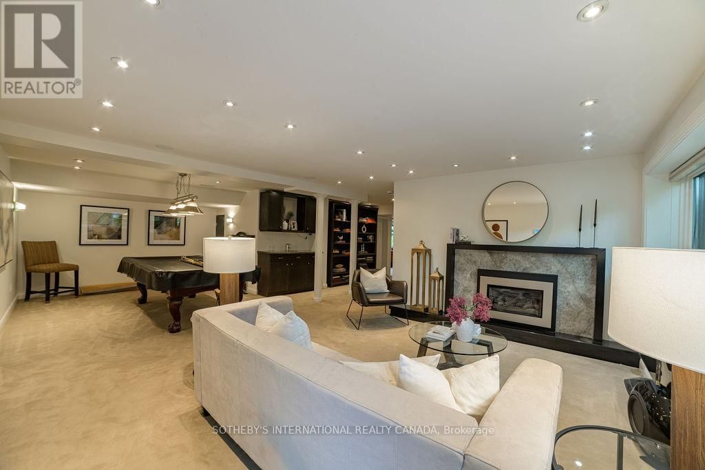 14 PLUMBSTEAD COURT Image 39