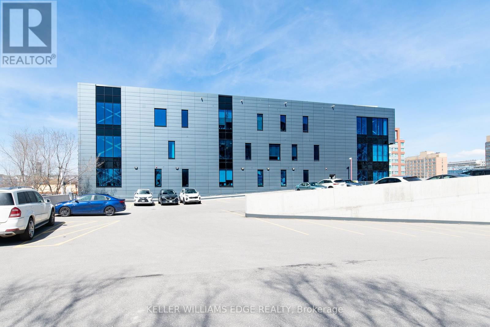 308-309 - DUNDAS STREET WEST Image 4