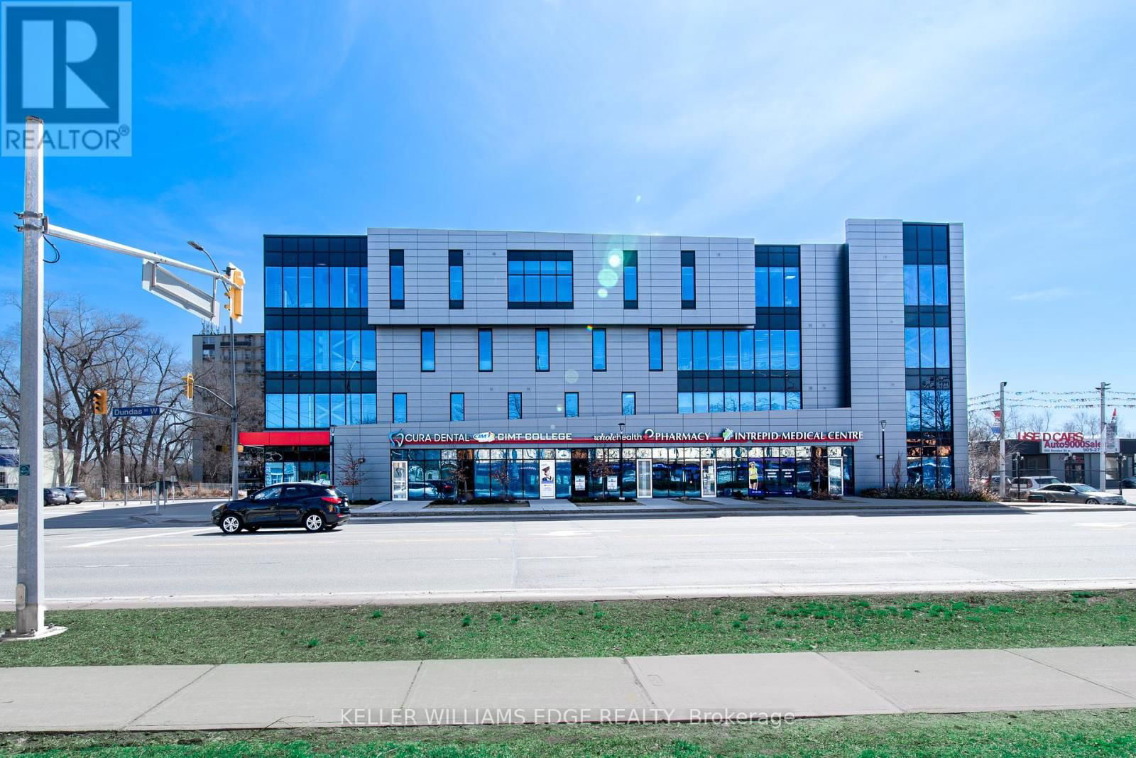 308-309 - DUNDAS STREET WEST Image 6
