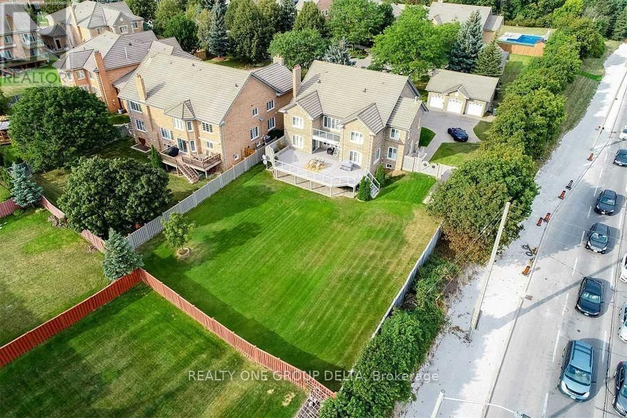1918 ROYAL CREDIT BOULEVARD Image 20