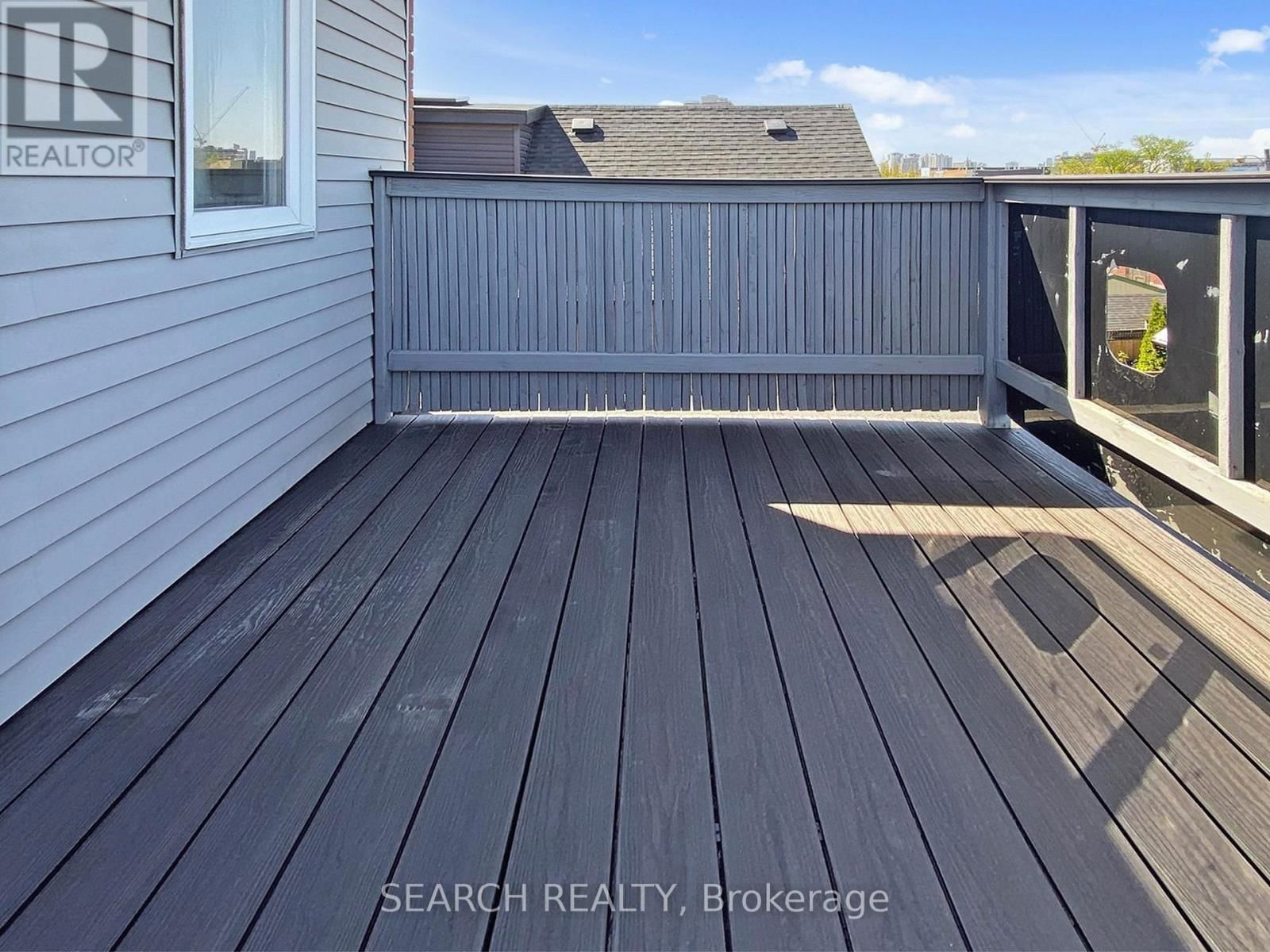 Upper - 150 MULOCK AVENUE Image 22