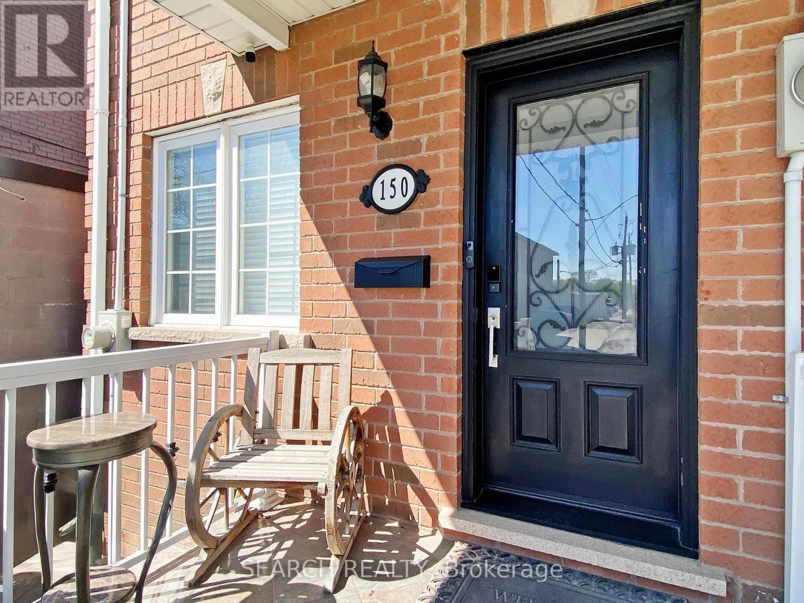 Upper - 150 MULOCK AVENUE Image 4