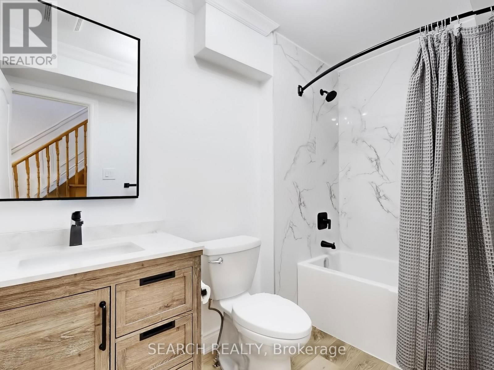 Upper - 150 MULOCK AVENUE Image 9