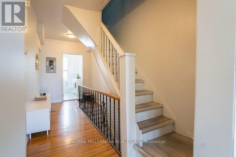 Upper - 17 GREENLAW AVENUE Image 5