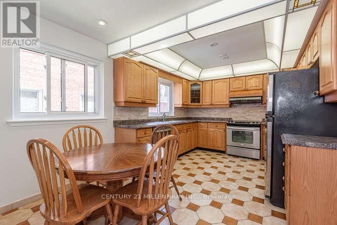 82 LEANDER STREET Image 12