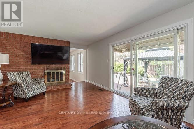82 LEANDER STREET Image 17