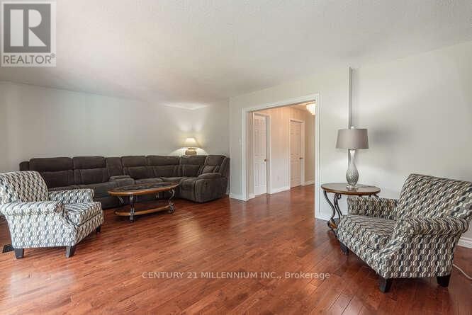 82 LEANDER STREET Image 18