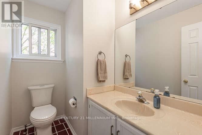 82 LEANDER STREET Image 19