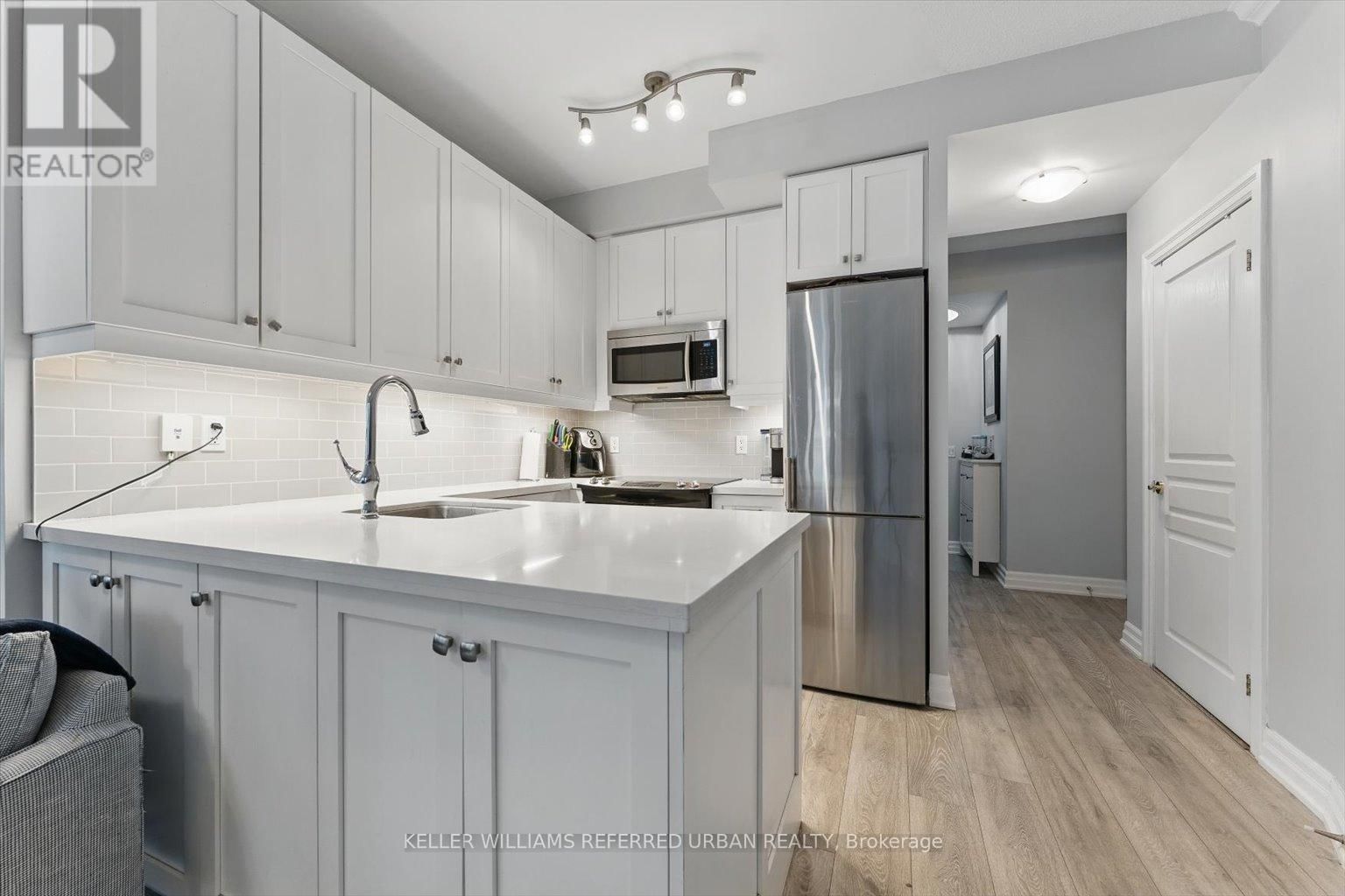 712 - 2083 LAKE SHORE BOULEVARD WEST Image 10