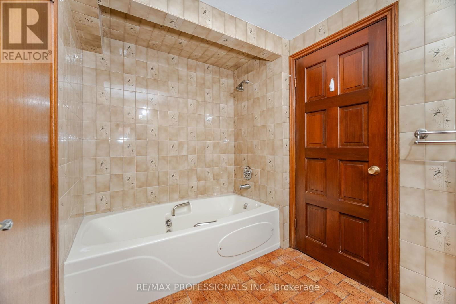 9 WINGROVE HILL Image 30