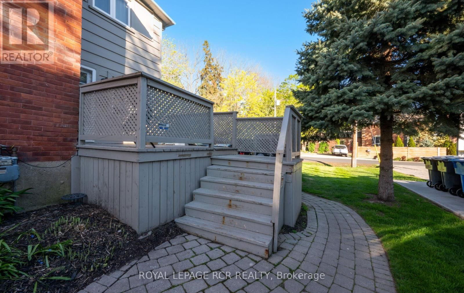 69 KING STREET WEST Image 18