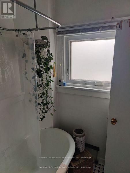 2 - 117 MARION STREET Image 11
