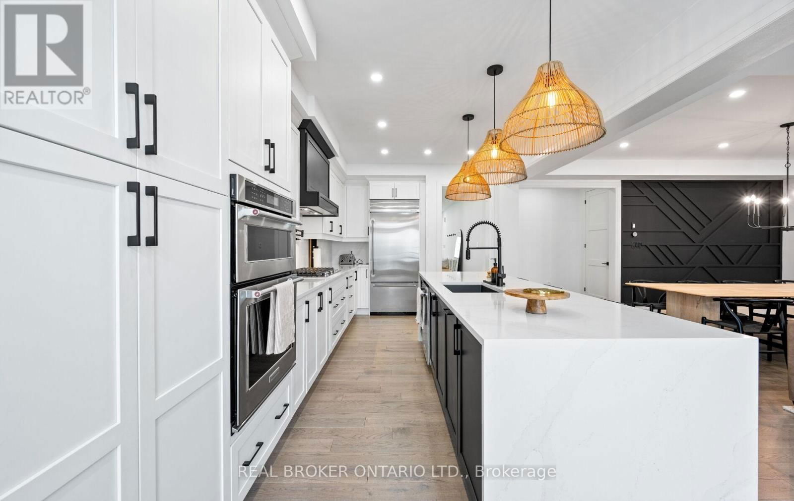 547 VETERANS DRIVE Image 22