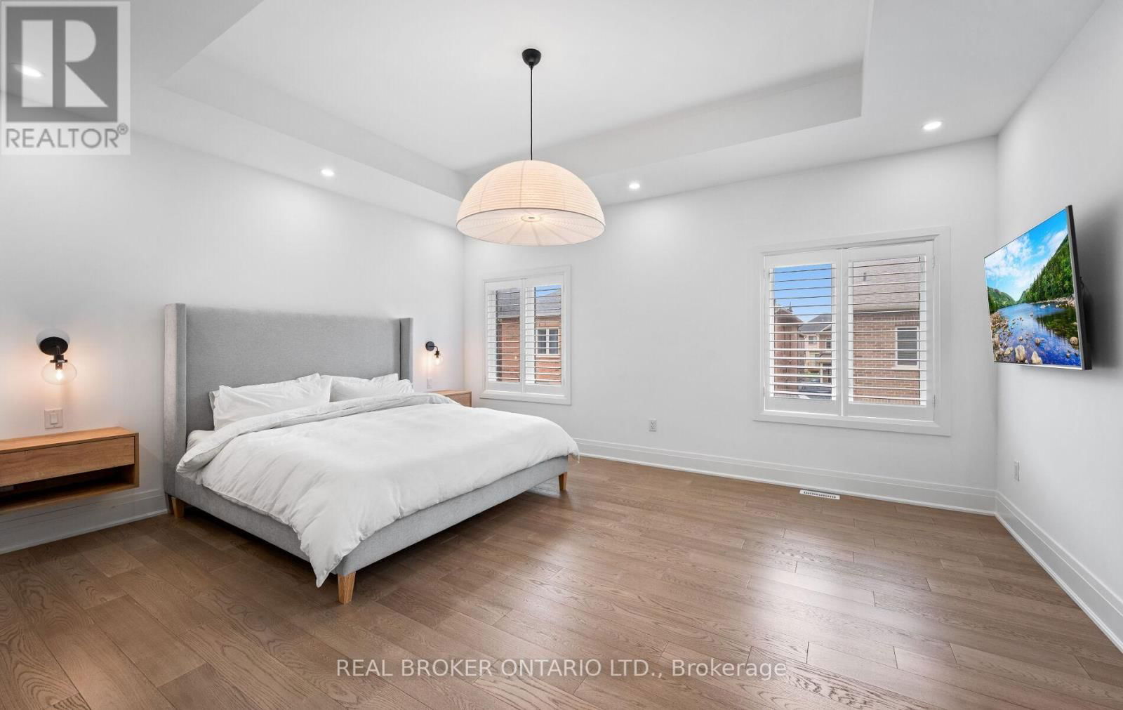 547 VETERANS DRIVE Image 30