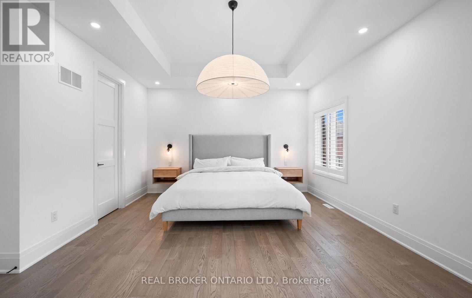 547 VETERANS DRIVE Image 31