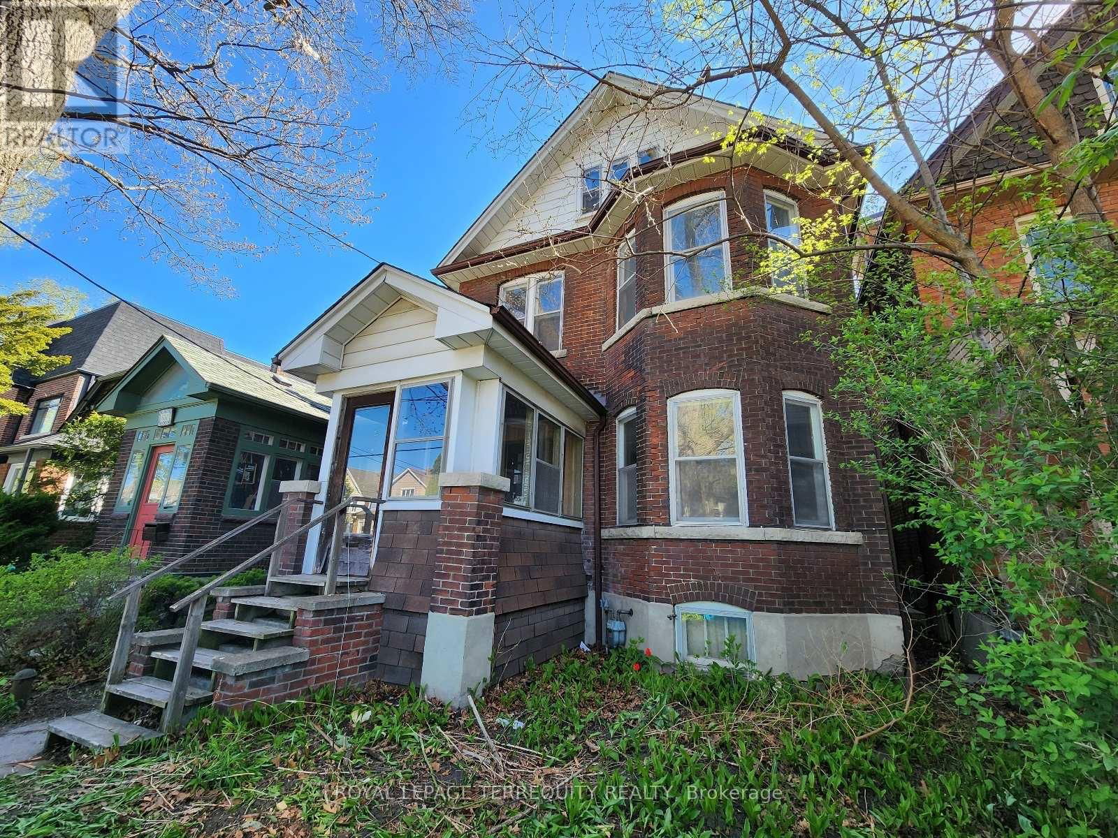 629 DURIE STREET Image 3