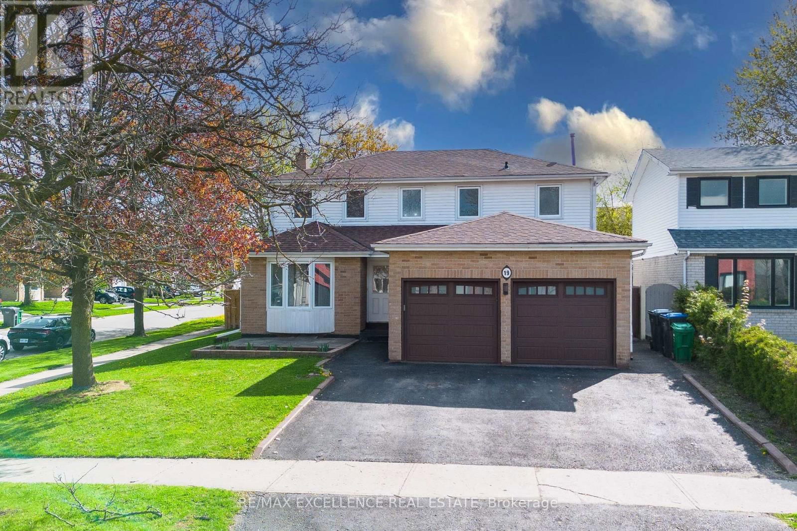 19 MIKADO CRESCENT Image 1