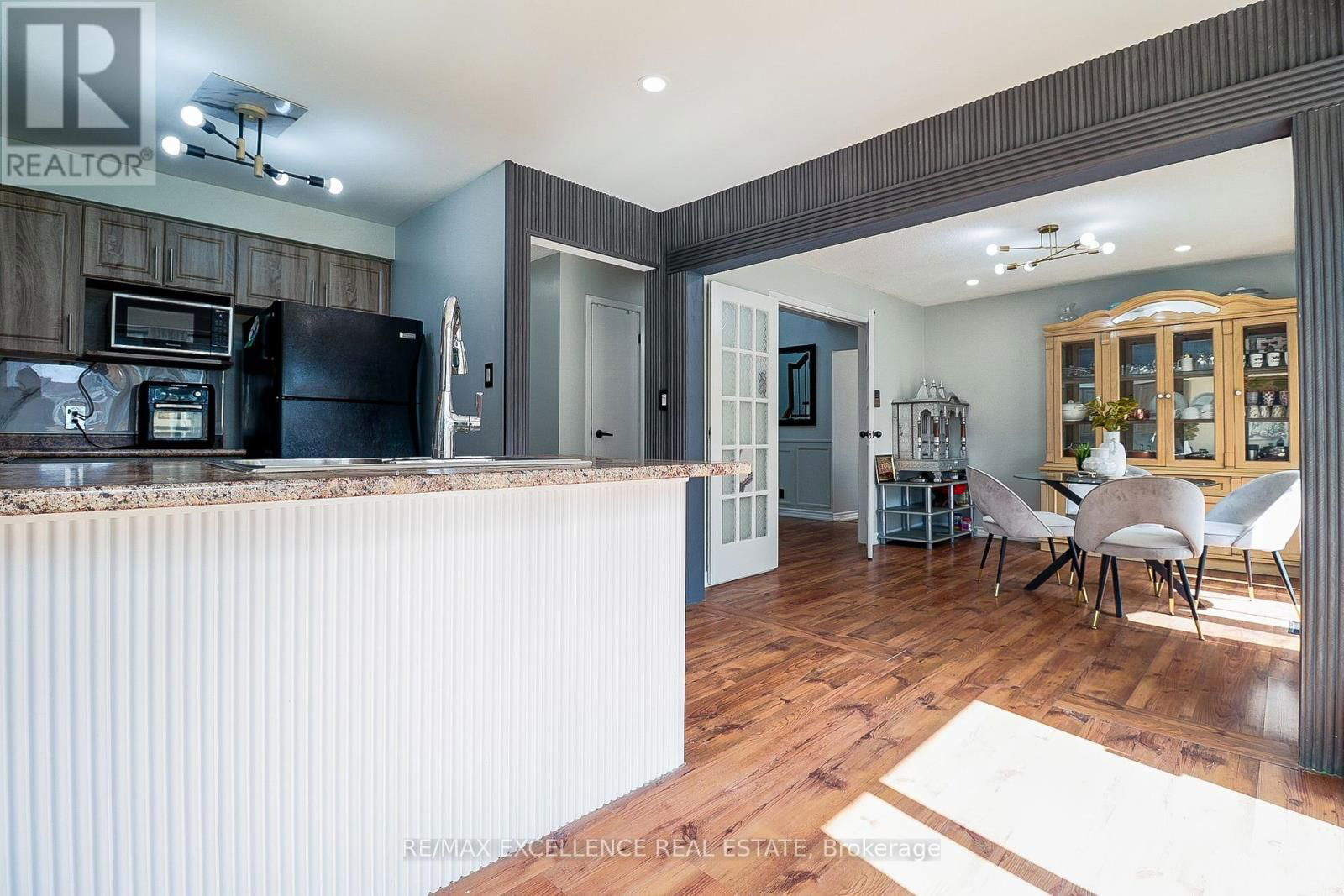 19 MIKADO CRESCENT Image 18