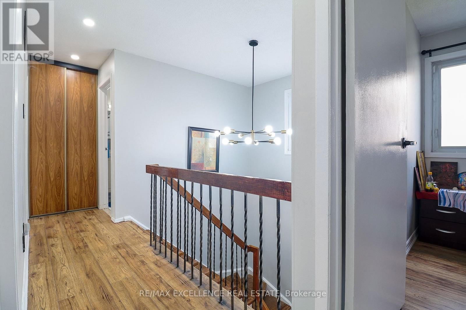 19 MIKADO CRESCENT Image 29