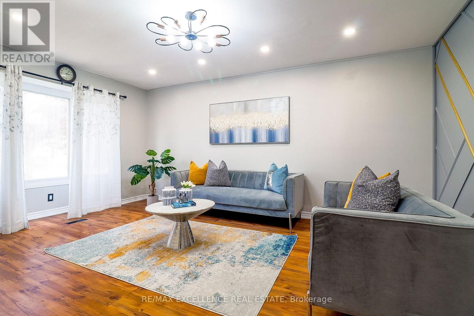 19 MIKADO CRESCENT Image 7