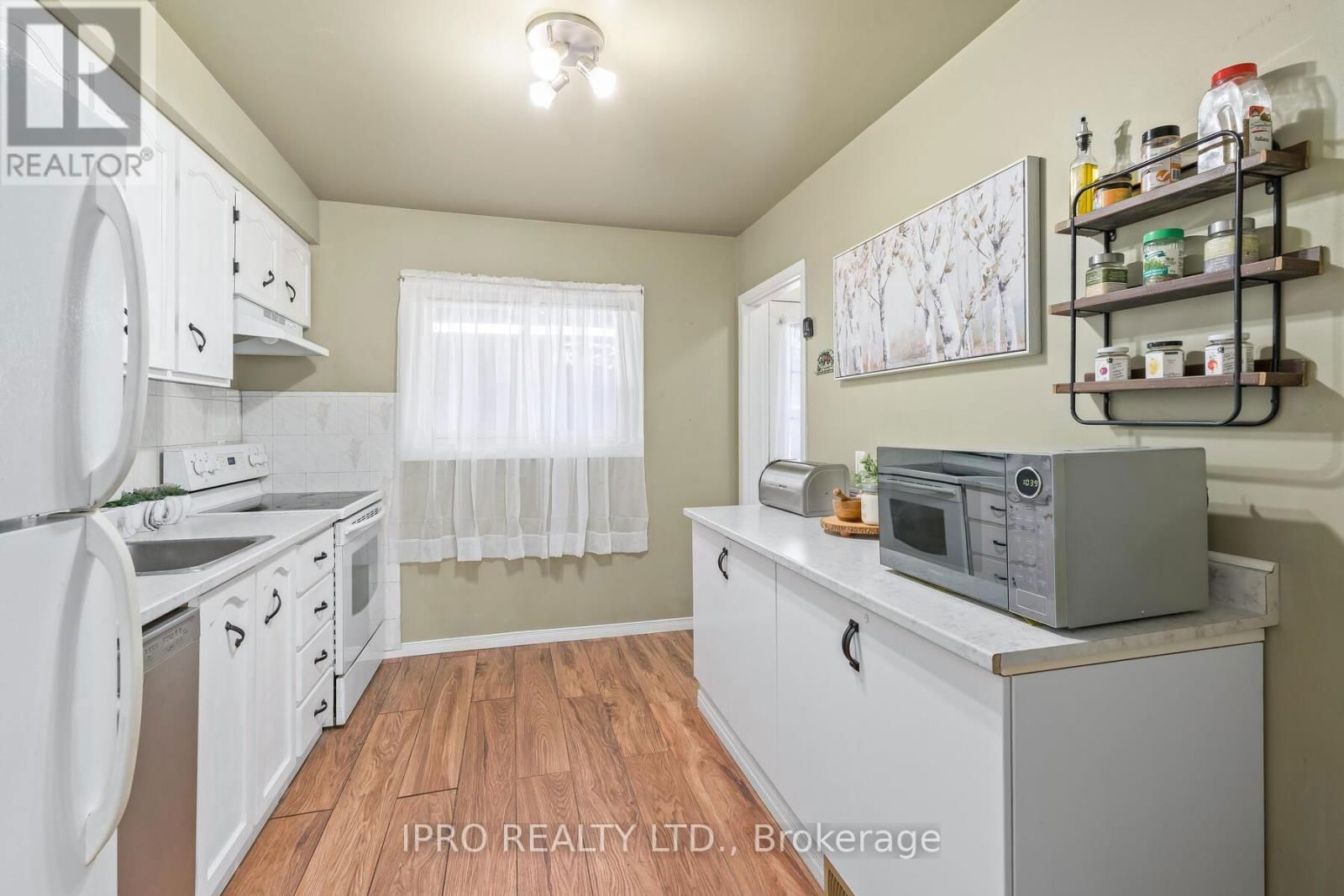 19 DAYFOOT DRIVE Image 8