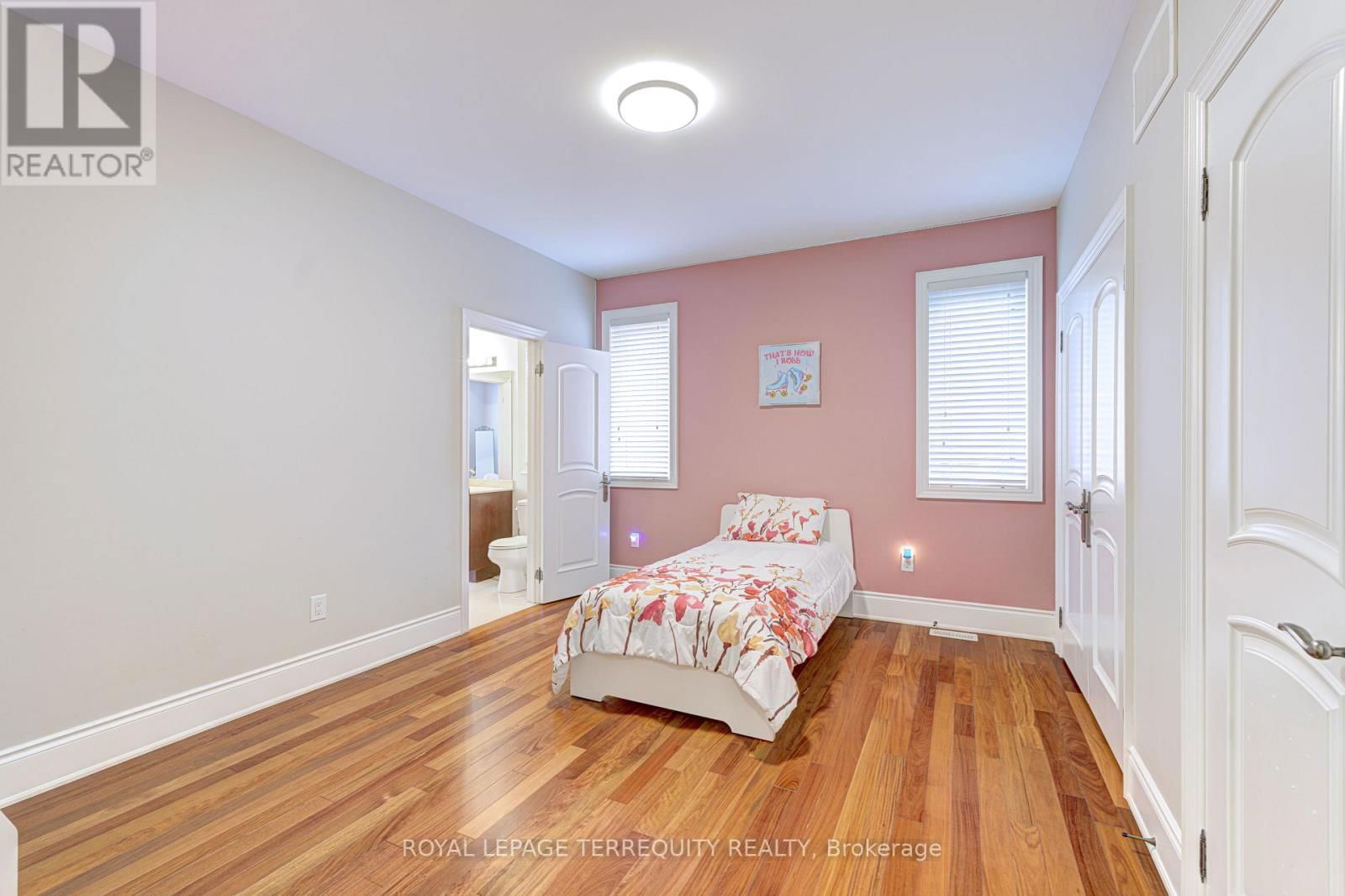 1371 CLEARWATER CRESCENT Image 17
