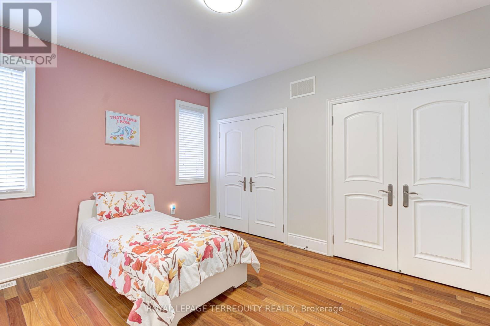 1371 CLEARWATER CRESCENT Image 18