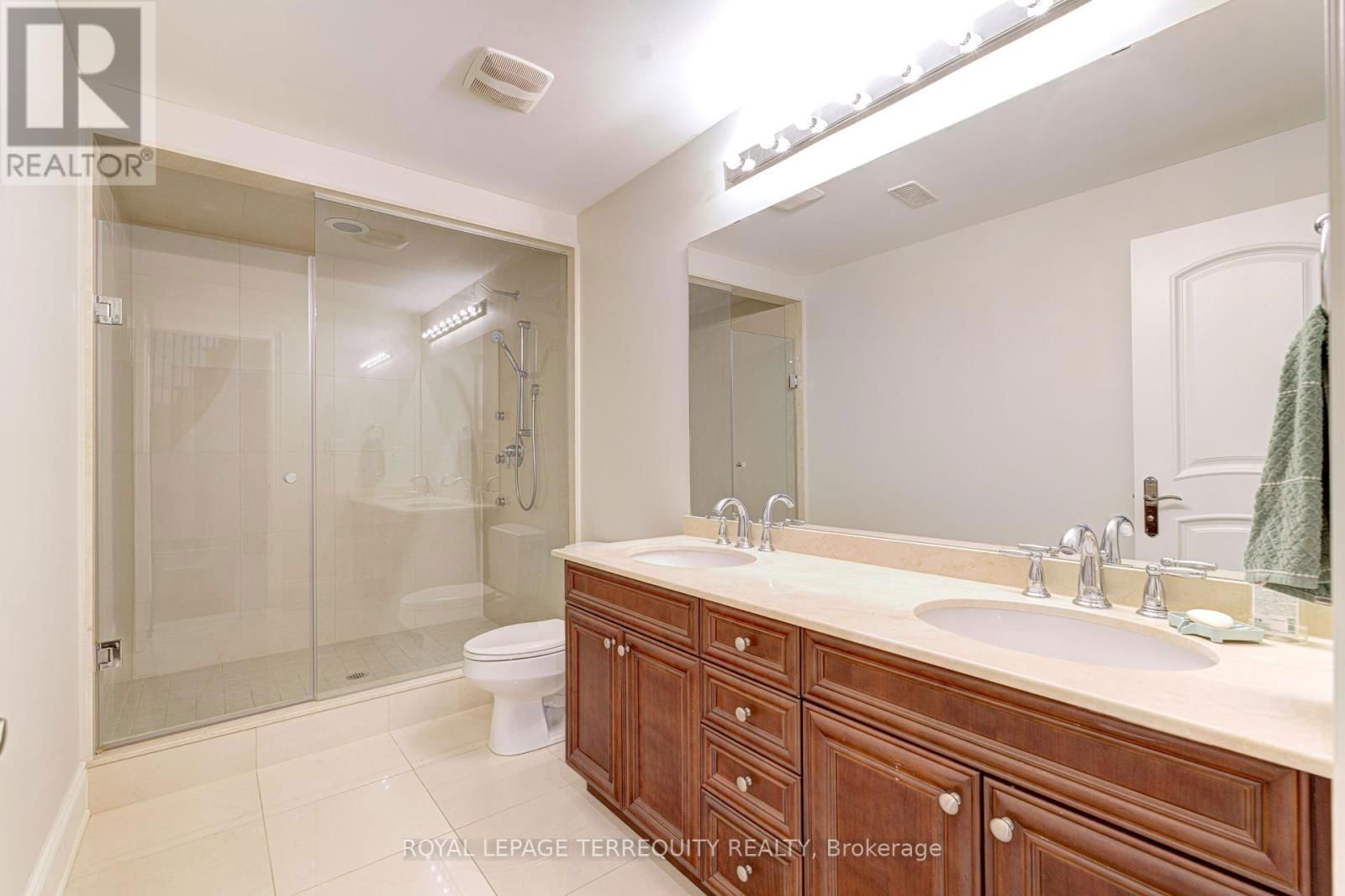 1371 CLEARWATER CRESCENT Image 28
