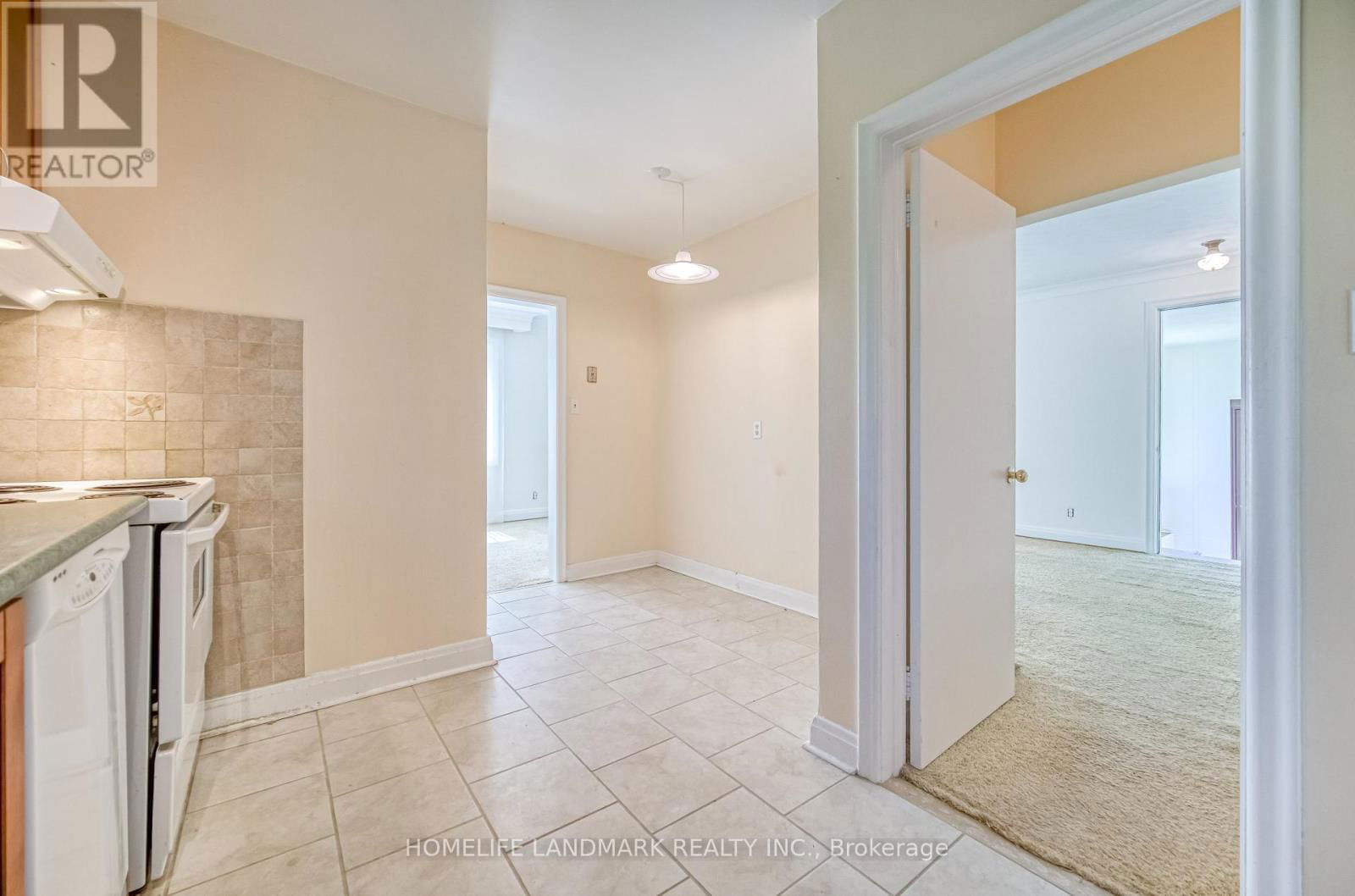 425 MAPLE GROVE DRIVE Image 13
