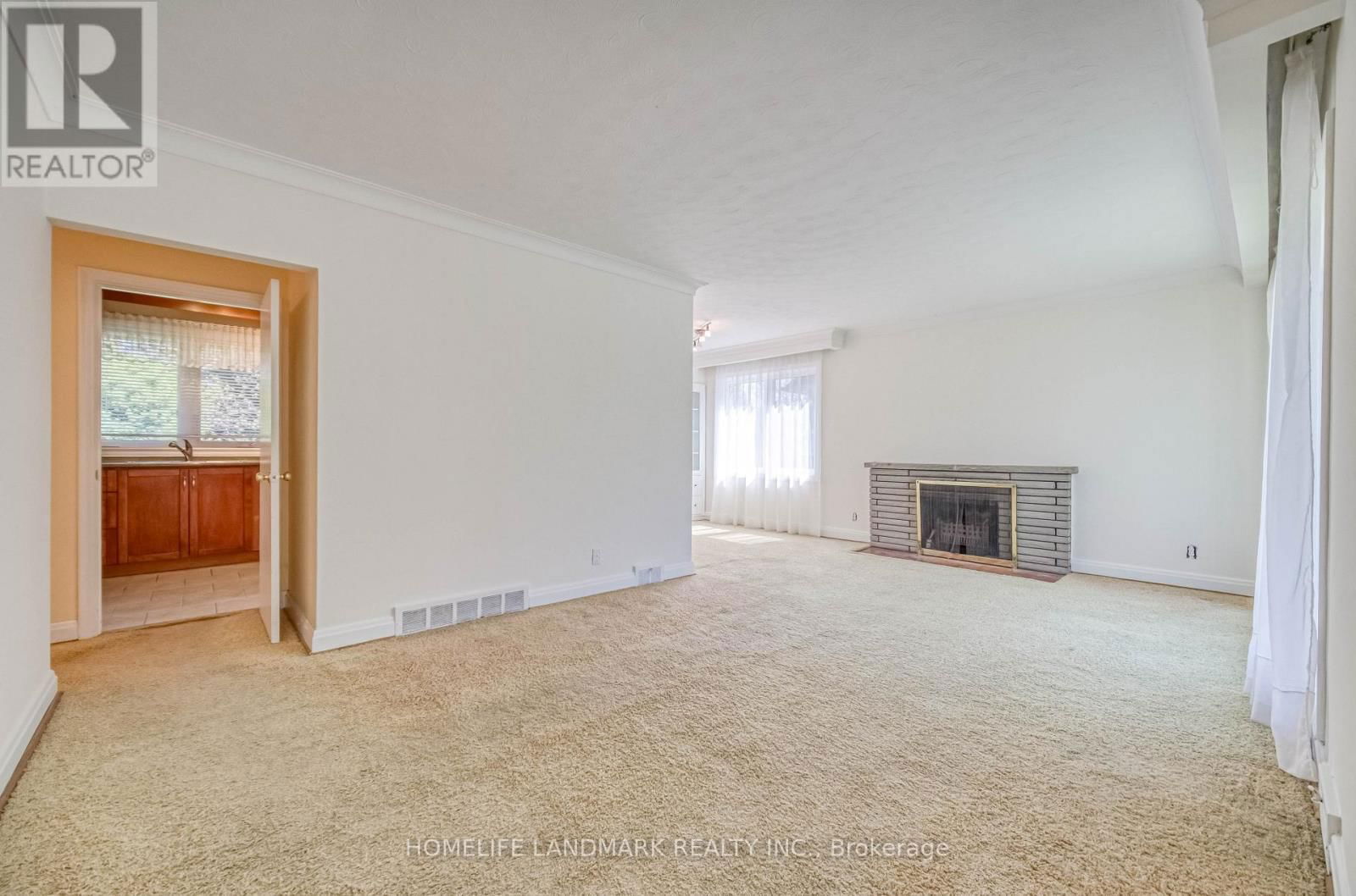 425 MAPLE GROVE DRIVE Image 7