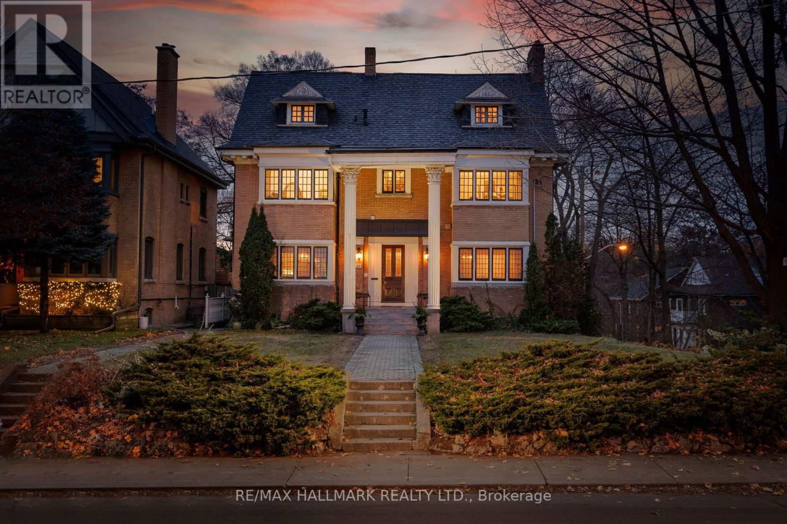 60 INDIAN GROVE Image 18