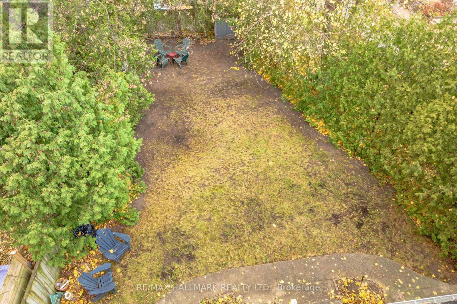 60 INDIAN GROVE Image 24