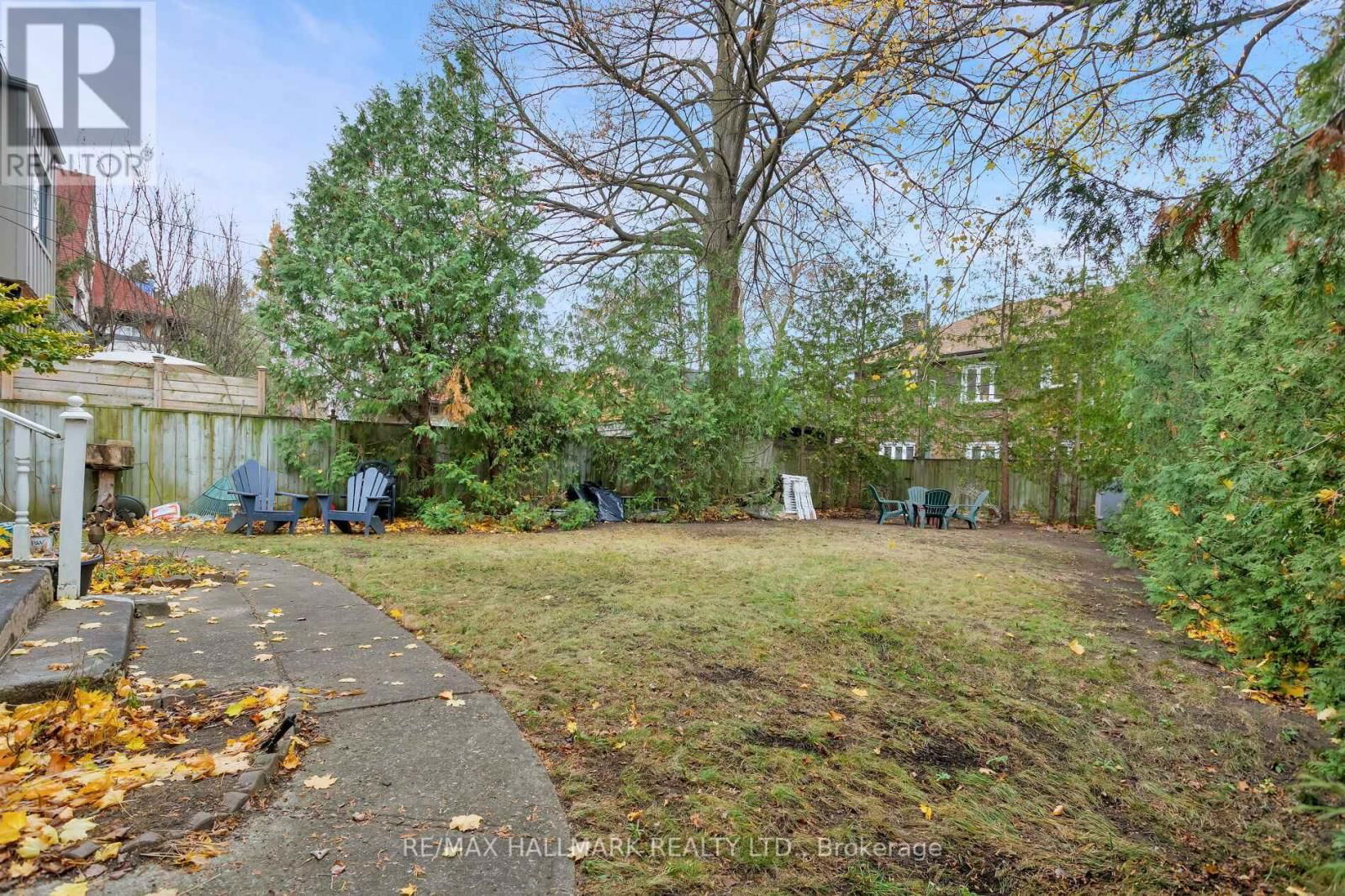60 INDIAN GROVE Image 6