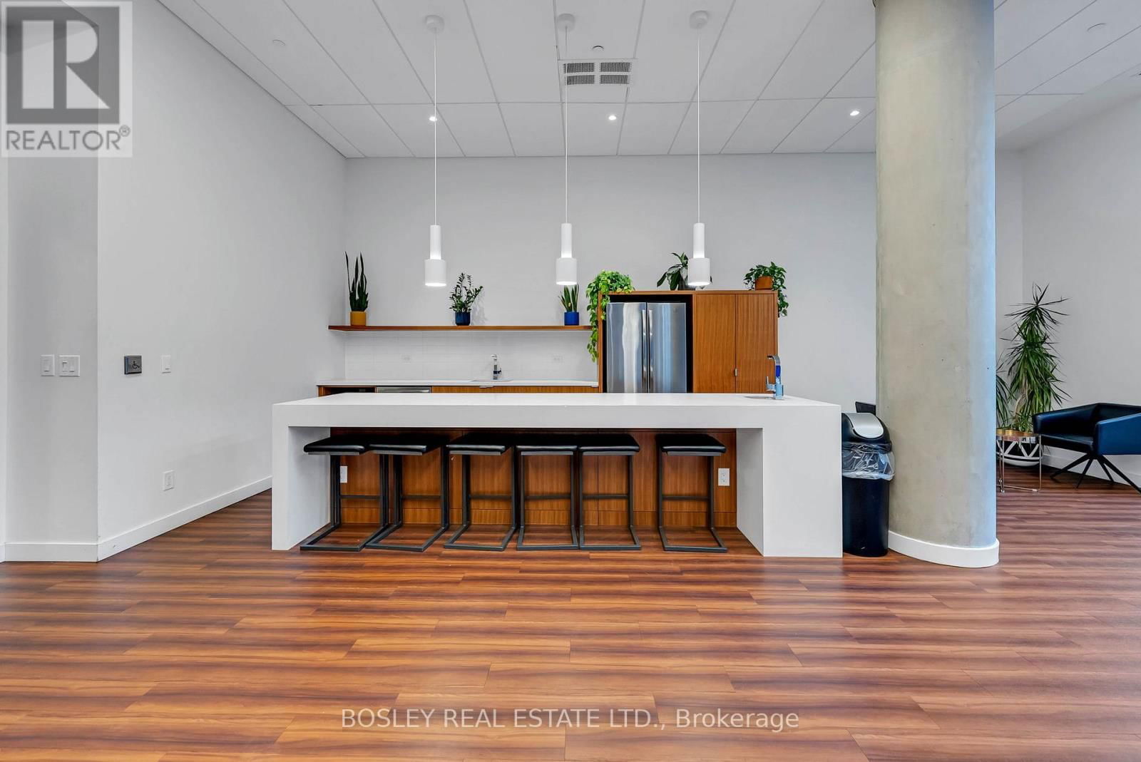 1409 - 160 FLEMINGTON ROAD Image 6