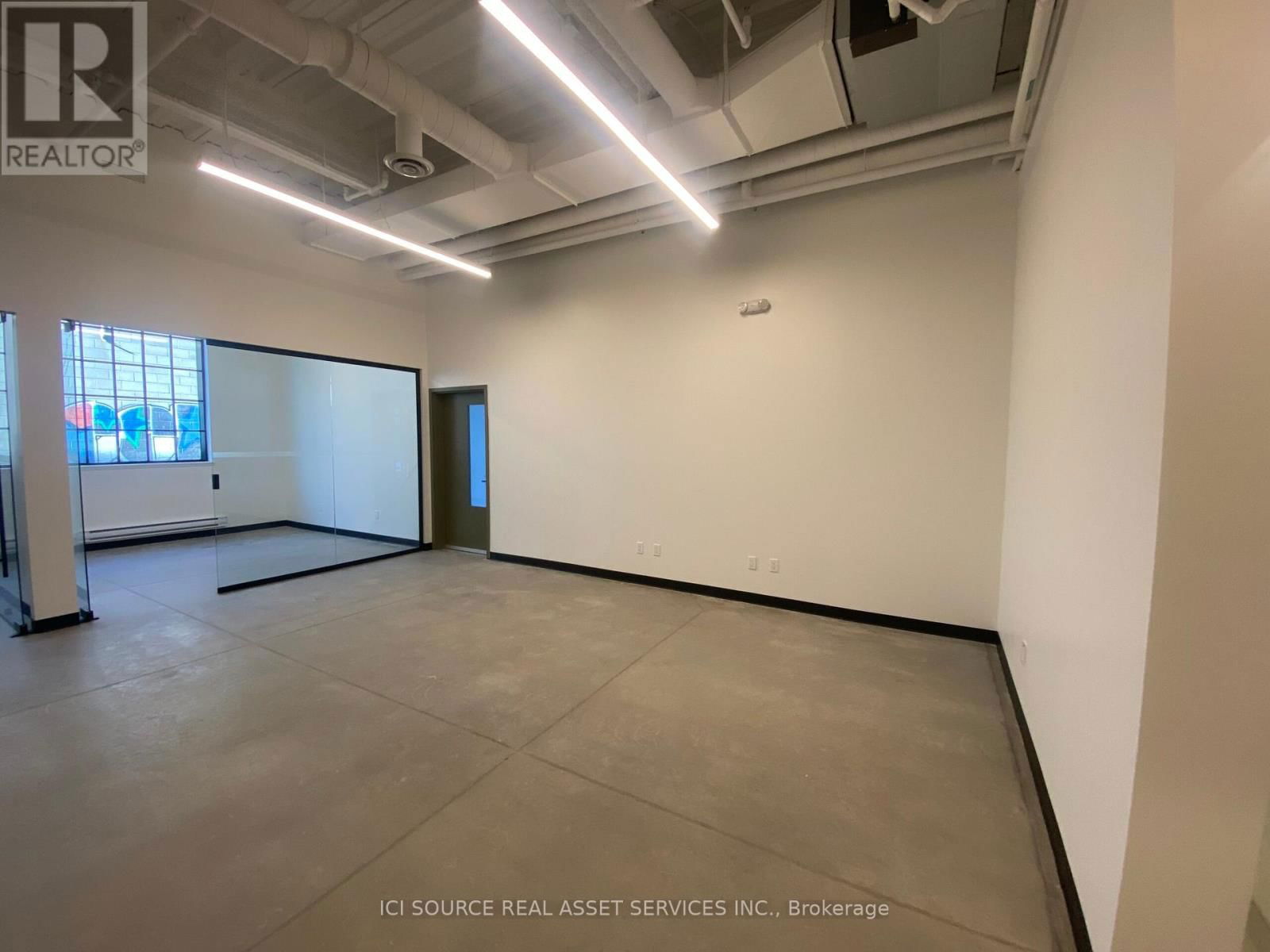 107 - 300 GEARY AVENUE Image 11