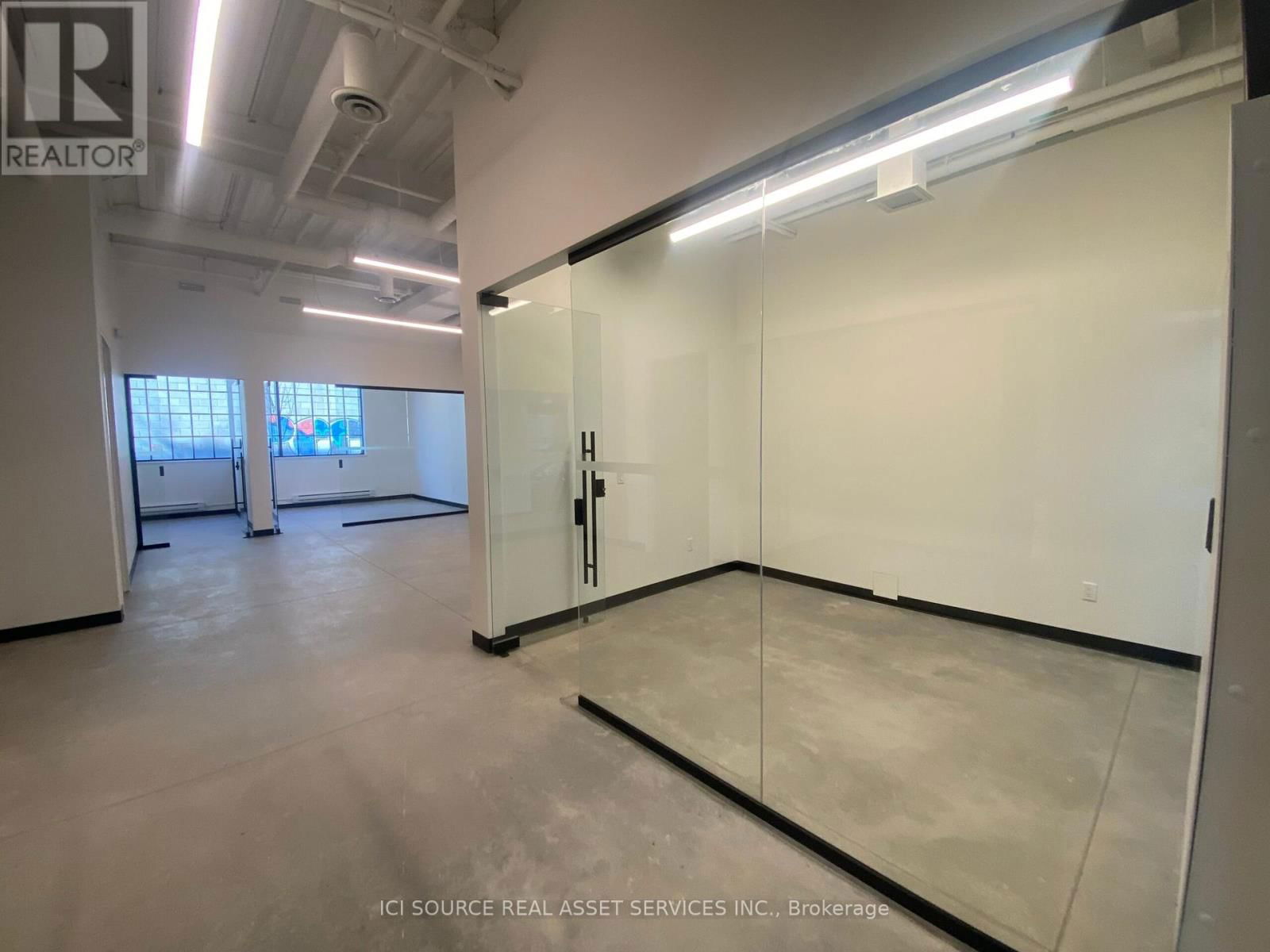 107 - 300 GEARY AVENUE Image 7