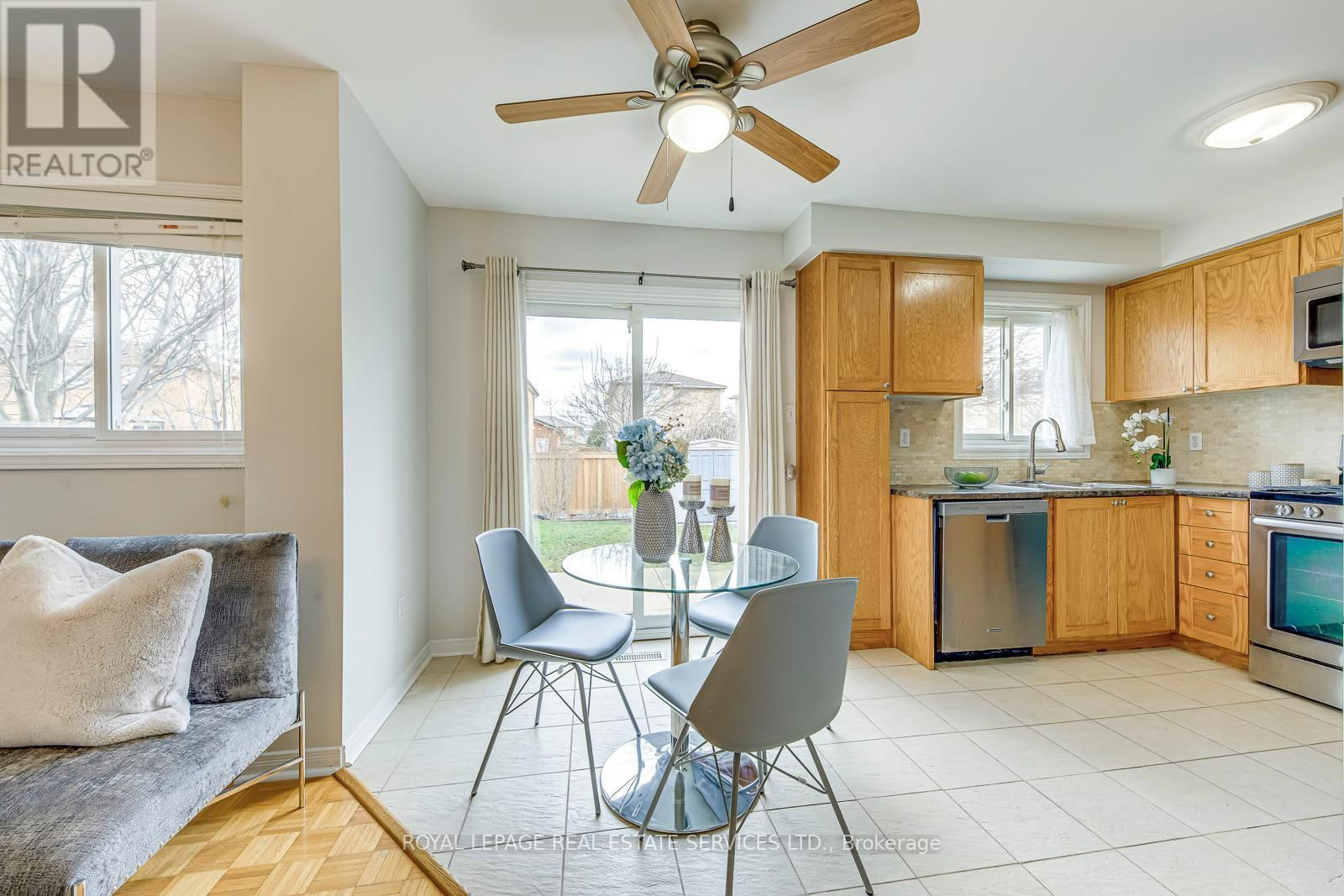 557 FOTHERGILL BOULEVARD Image 15