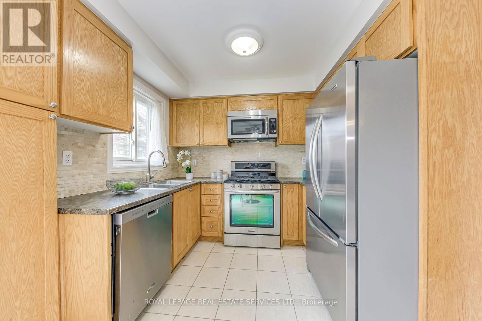 557 FOTHERGILL BOULEVARD Image 16