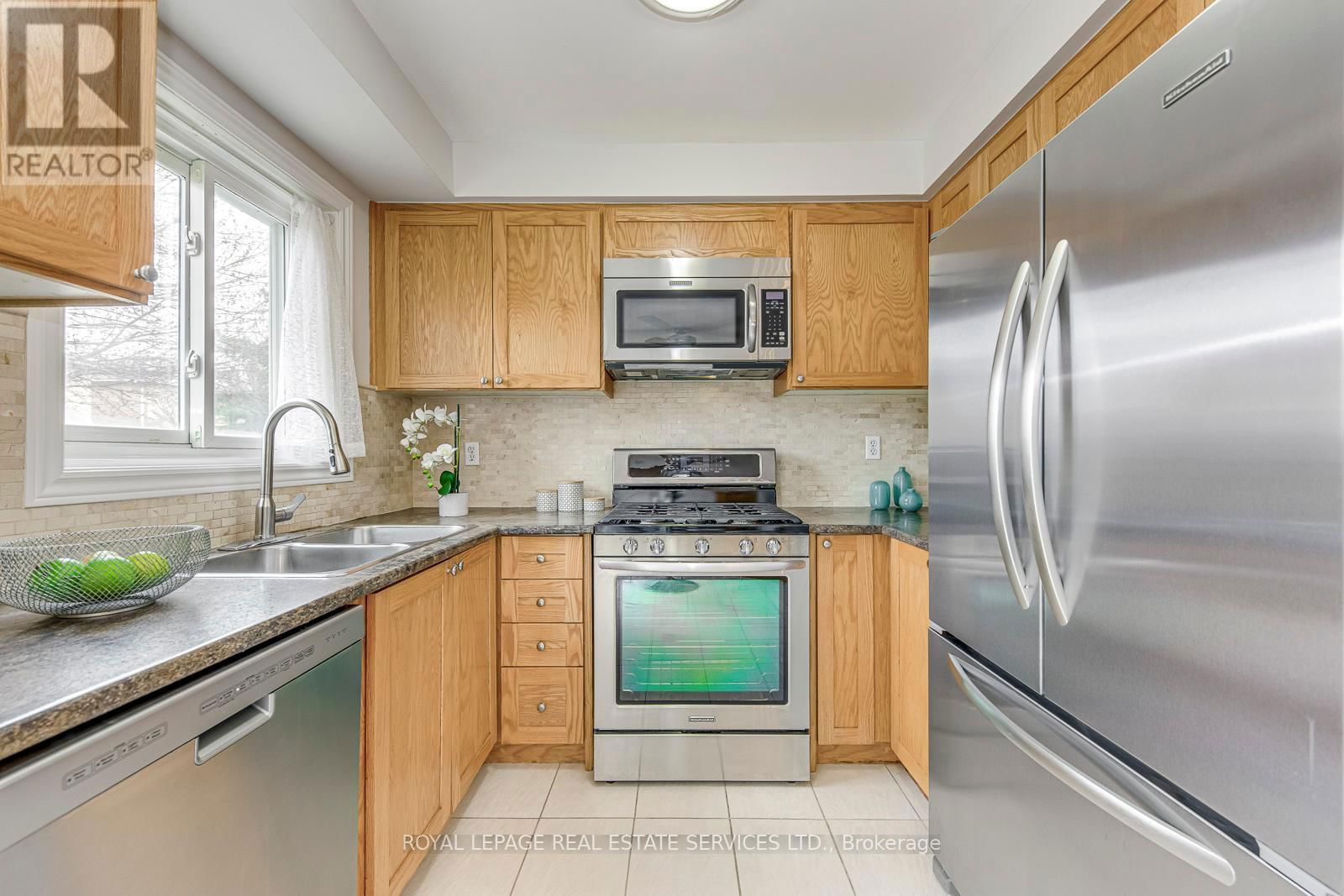 557 FOTHERGILL BOULEVARD Image 17