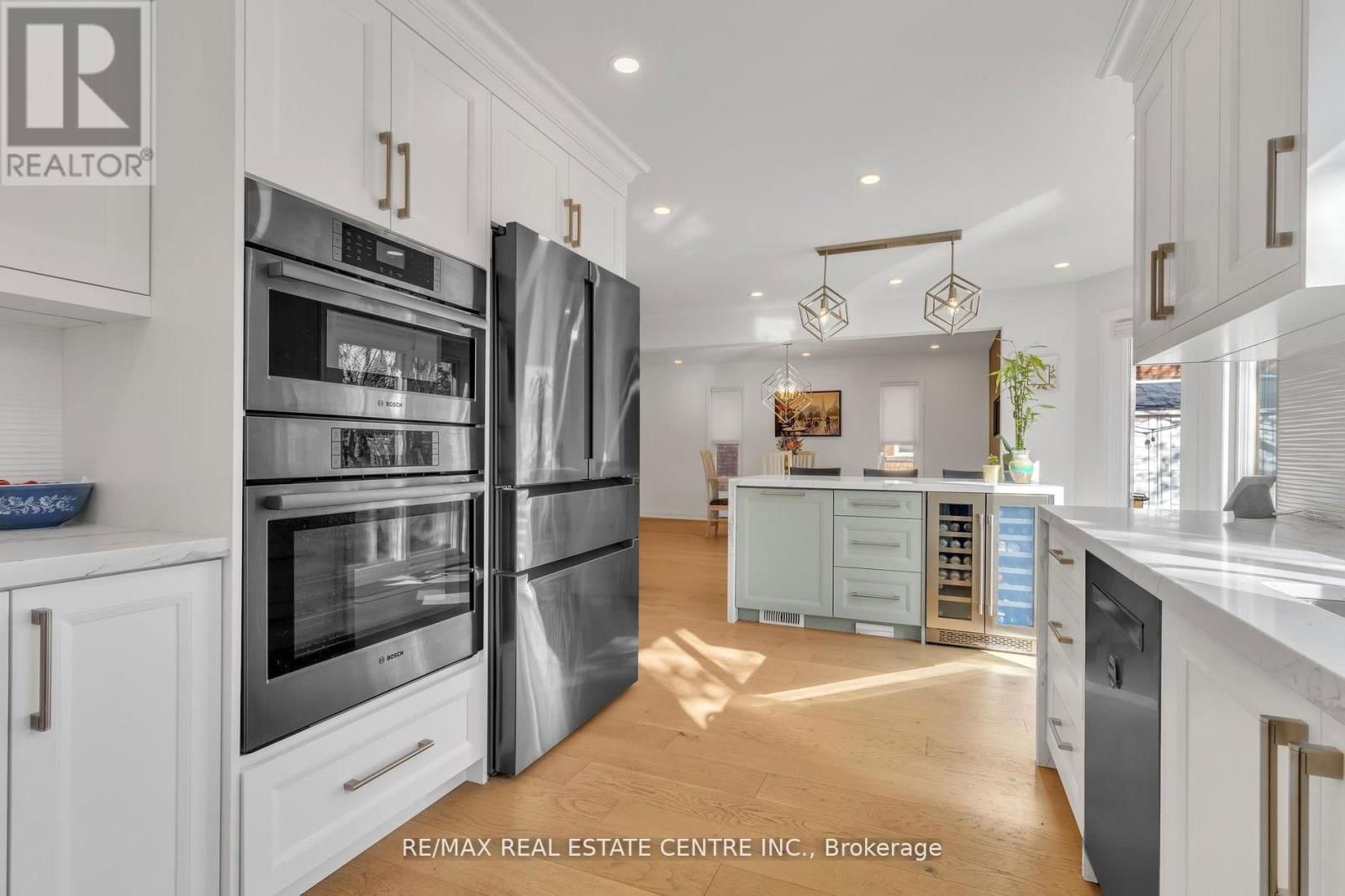 79 TURTLECREEK BOULEVARD Image 15