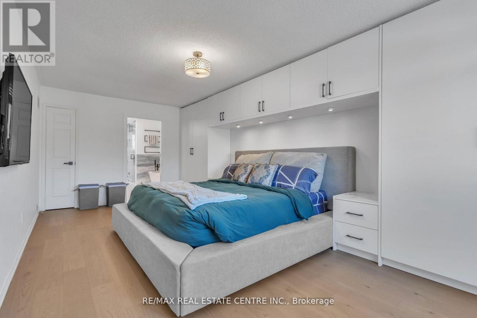 79 TURTLECREEK BOULEVARD Image 23