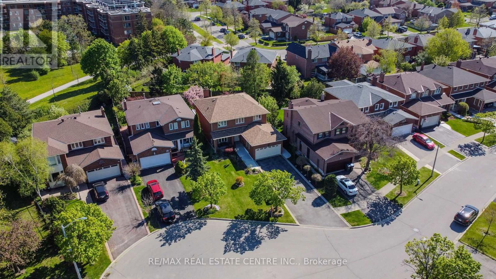 79 TURTLECREEK BOULEVARD Image 36